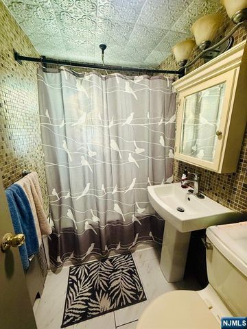 252 Church Street, Lodi, NJ 07644