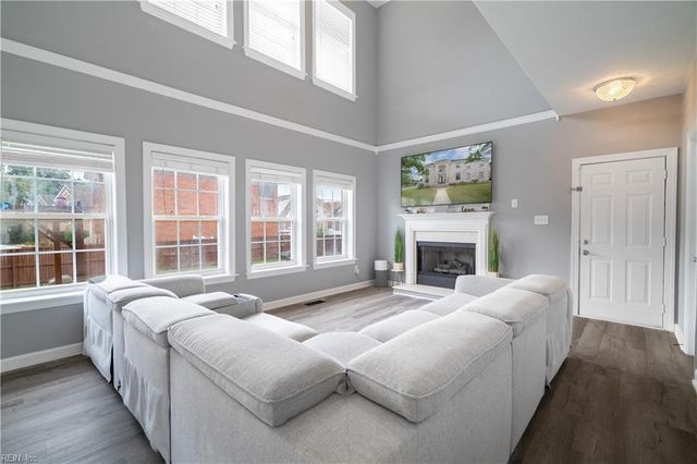 825 Great Marsh AVE, Chesapeake, VA 23320