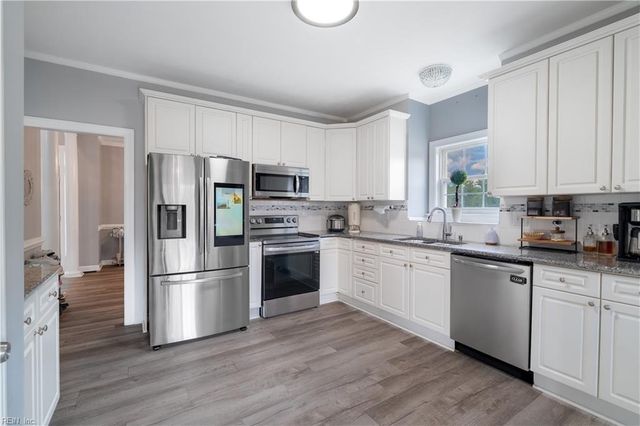 825 Great Marsh AVE, Chesapeake, VA 23320