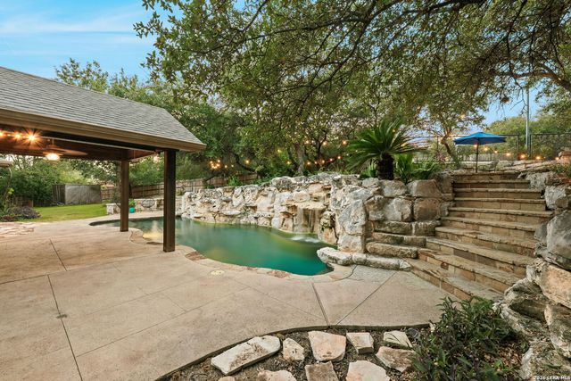 8255 Colonial Woods, Boerne, TX 78015