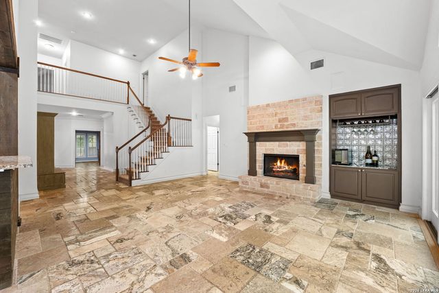 8255 Colonial Woods, Boerne, TX 78015