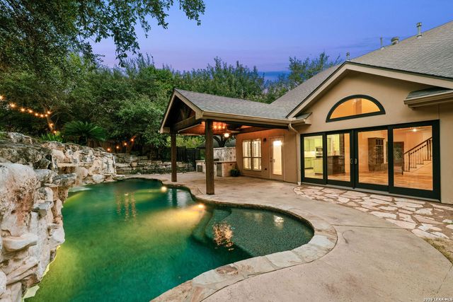 8255 Colonial Woods, Boerne, TX 78015