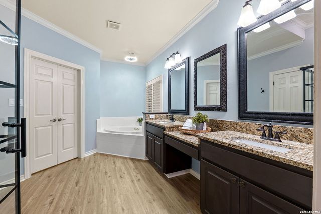 8255 Colonial Woods, Boerne, TX 78015