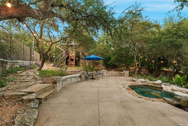 8255 Colonial Woods, Boerne, TX 78015