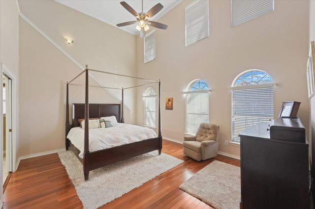 633 Mossycup Oak Drive, Plano, TX 75025