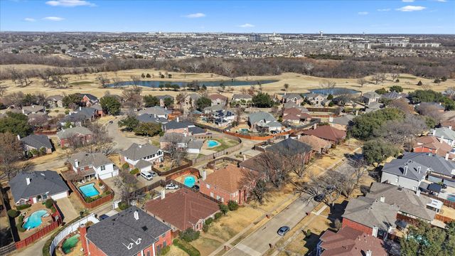 633 Mossycup Oak Drive, Plano, TX 75025