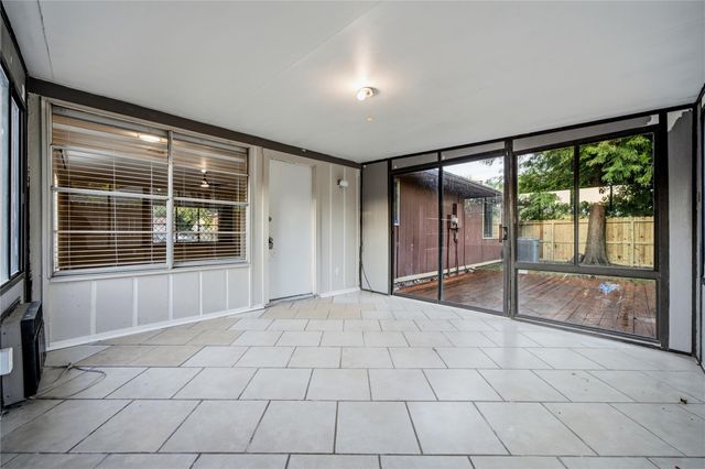 6910 Harpers Drive, Richmond, TX 77469