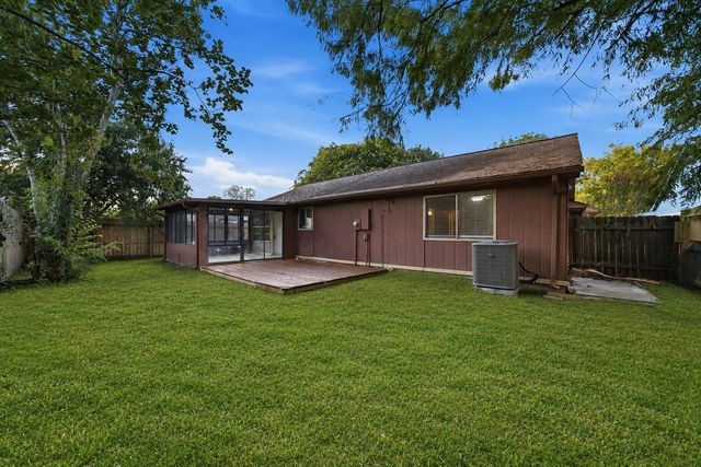 6910 Harpers Drive, Richmond, TX 77469
