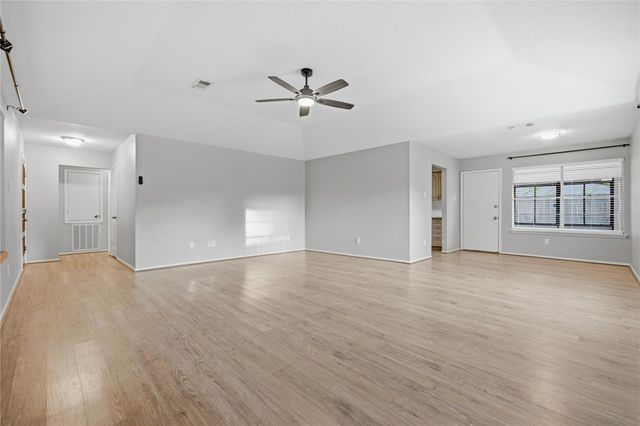 6910 Harpers Drive, Richmond, TX 77469