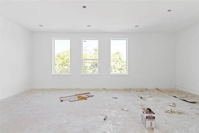 4711 Sylvester Street, Dallas, TX 75219