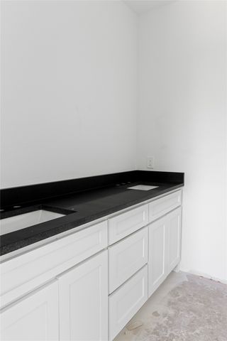 4711 Sylvester Street, Dallas, TX 75219