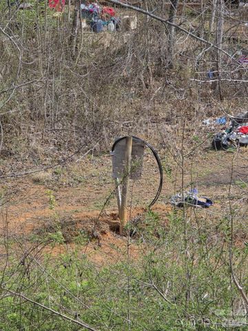 41 Jack Rabbit Drive, Marion, NC 28752