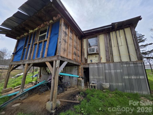 41 Jack Rabbit Drive, Marion, NC 28752