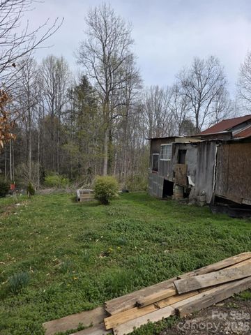 41 Jack Rabbit Drive, Marion, NC 28752