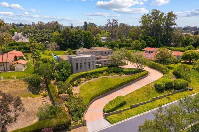 16775 Via Lago Azul, Rancho Santa Fe, CA 92067