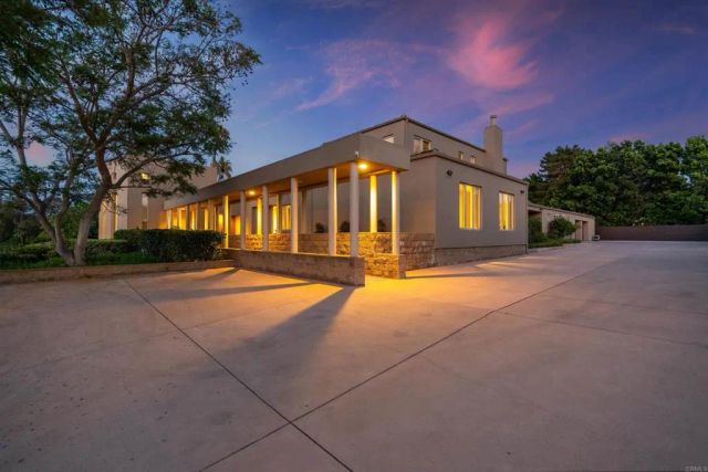 16775 Via Lago Azul, Rancho Santa Fe, CA 92067