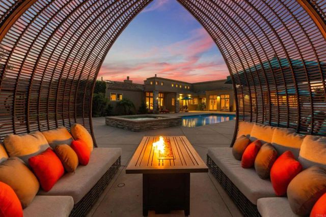 16775 Via Lago Azul, Rancho Santa Fe, CA 92067