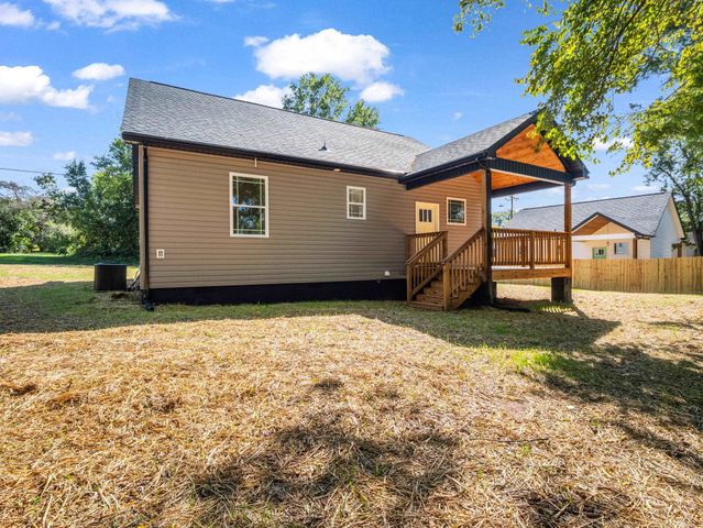 705 Broad St, Gaffney, SC 29341