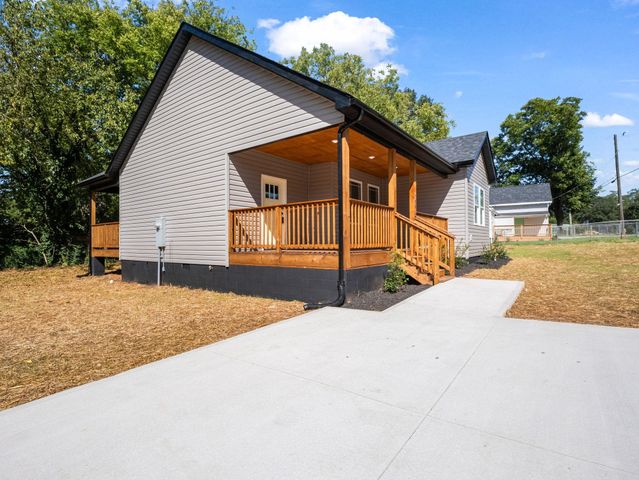 705 Broad St, Gaffney, SC 29341
