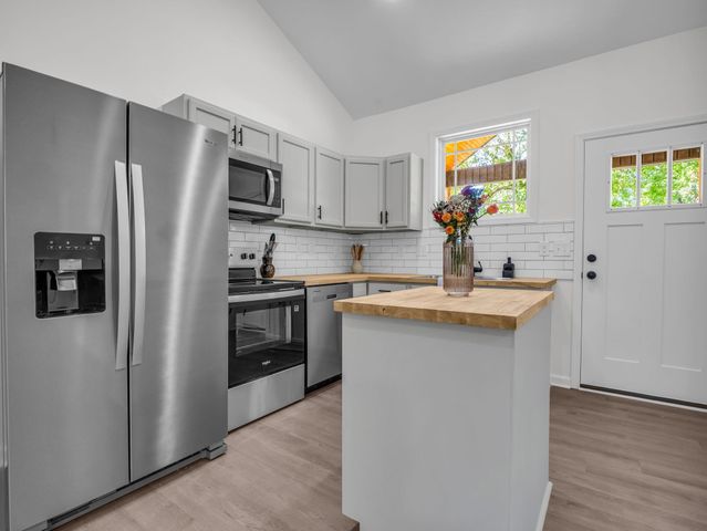 705 Broad St, Gaffney, SC 29341