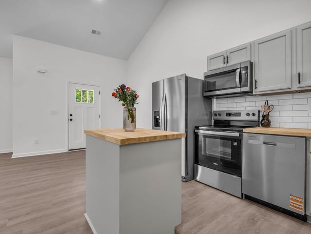 705 Broad St, Gaffney, SC 29341