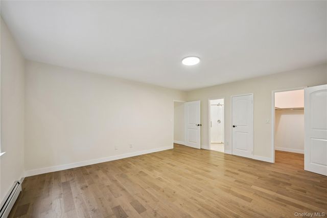 14726 Roosevelt Avenue 1C, Flushing, NY 11354
