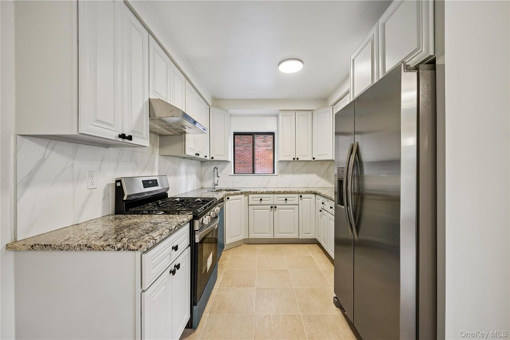 14726 Roosevelt Avenue 1C, Flushing, NY 11354 — photo 5