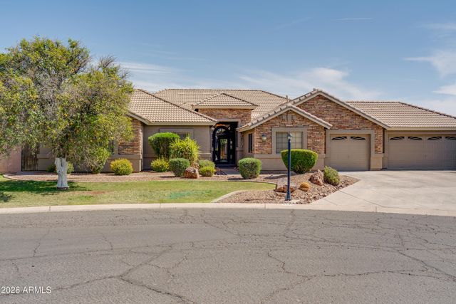 4335 E FOX Circle, Mesa, AZ 85205