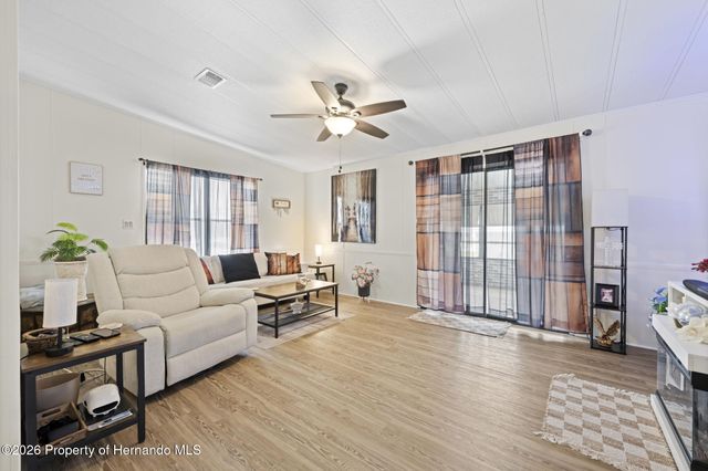 14274 Sandhurst Street, Brooksville, FL 34613