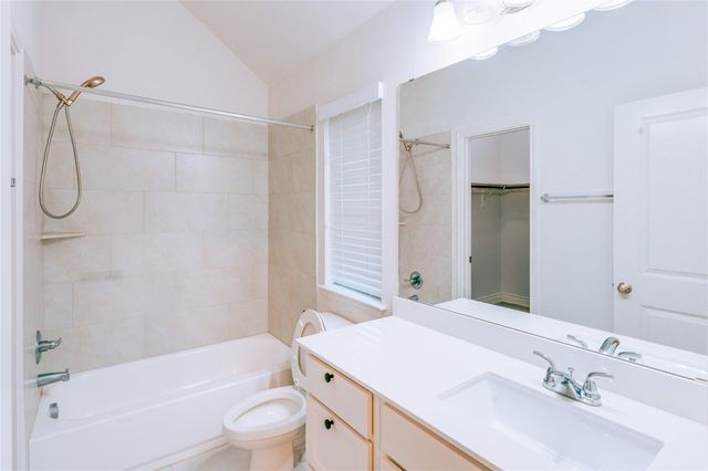 219 Krupp Ave, Liberty Hill, TX 78642