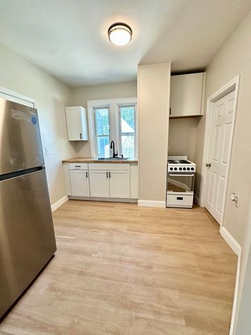 299 Cedar Street 1, New Bedford, MA 02740