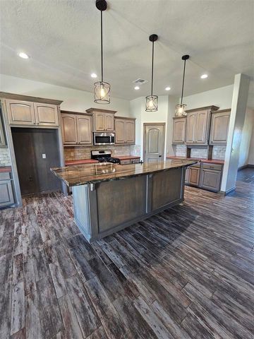 4106 SE Bishop Rd, Lawton, OK 73501