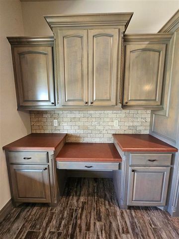 4106 SE Bishop Rd, Lawton, OK 73501