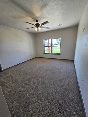 4106 SE Bishop Rd, Lawton, OK 73501