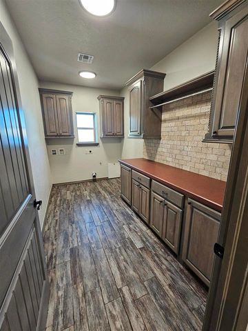 4106 SE Bishop Rd, Lawton, OK 73501