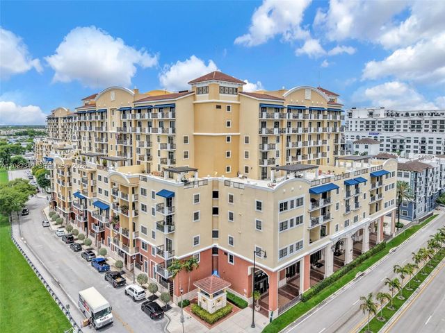 8390 SW 72nd Avenue 905, Miami, FL 33143