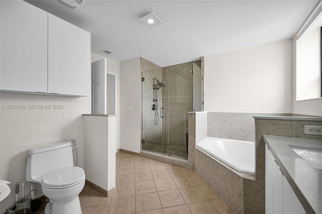 8390 SW 72nd Avenue 905, Miami, FL 33143