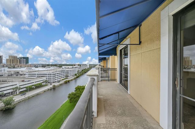 8390 SW 72nd Avenue 905, Miami, FL 33143