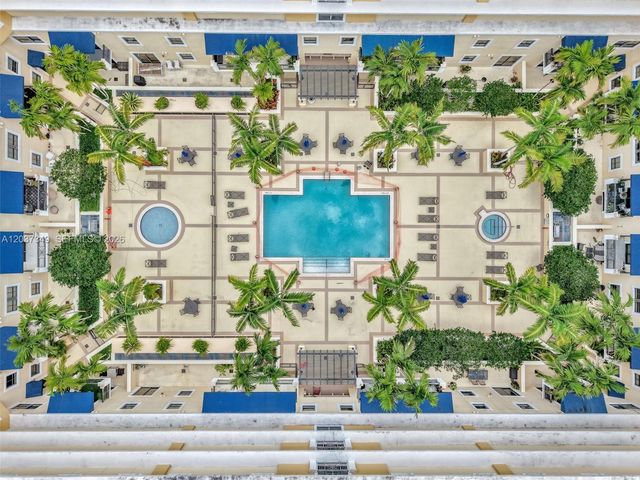 8390 SW 72nd Avenue 905, Miami, FL 33143