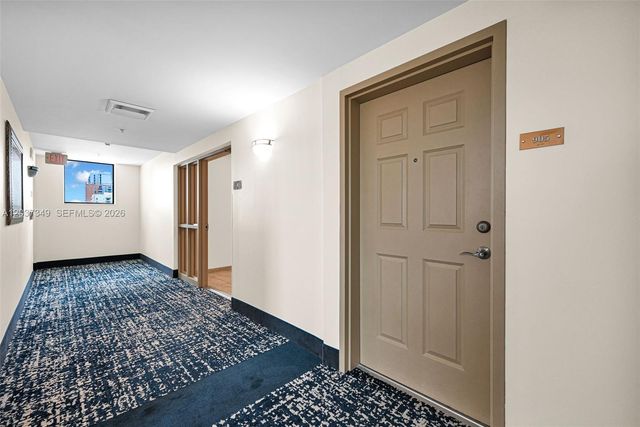 8390 SW 72nd Avenue 905, Miami, FL 33143