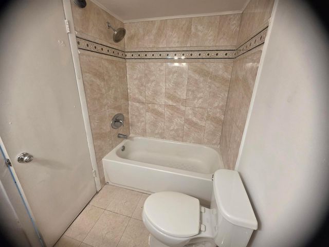 661 N UNIVERSITY Drive 1-104, Pembroke Pines, FL 33024