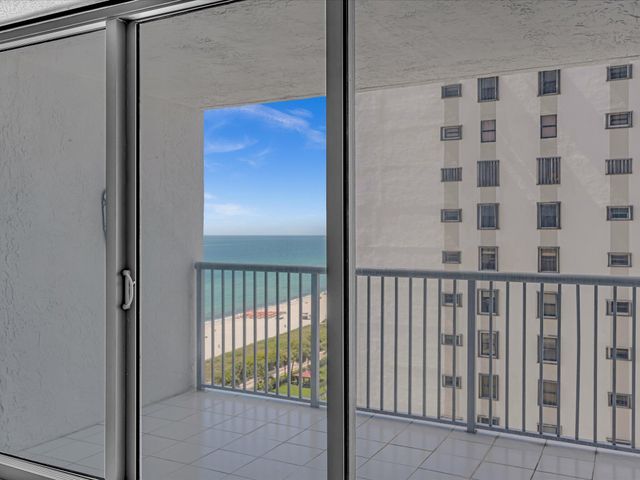 2655 Collins Avenue Unit 1710, Miami Beach, FL 33140