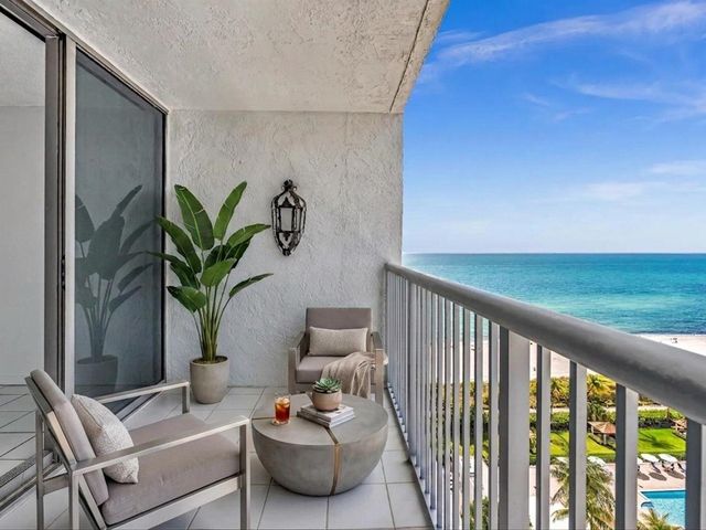 2655 Collins Avenue Unit 1710, Miami Beach, FL 33140