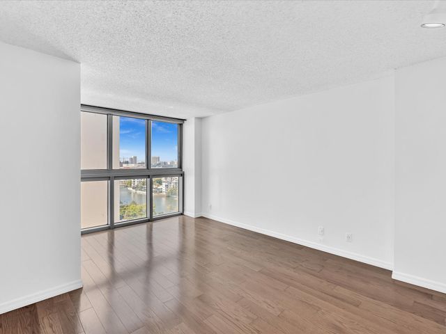 2655 Collins Avenue Unit 1710, Miami Beach, FL 33140