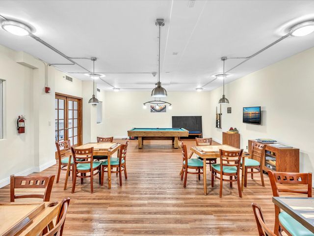 2655 Collins Avenue Unit 1710, Miami Beach, FL 33140