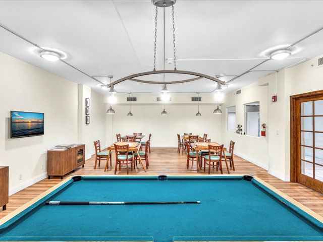 2655 Collins Avenue Unit 1710, Miami Beach, FL 33140