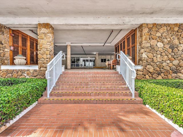 2655 Collins Avenue Unit 1710, Miami Beach, FL 33140