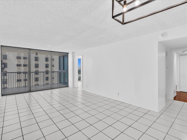 2655 Collins Avenue Unit 1710, Miami Beach, FL 33140