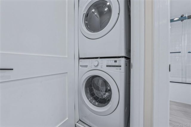 110 School Street 8, Glen Cove, NY 11542