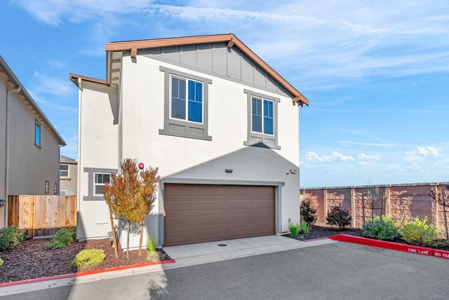 9 Cedar Ct, Pittsburg, CA 94565